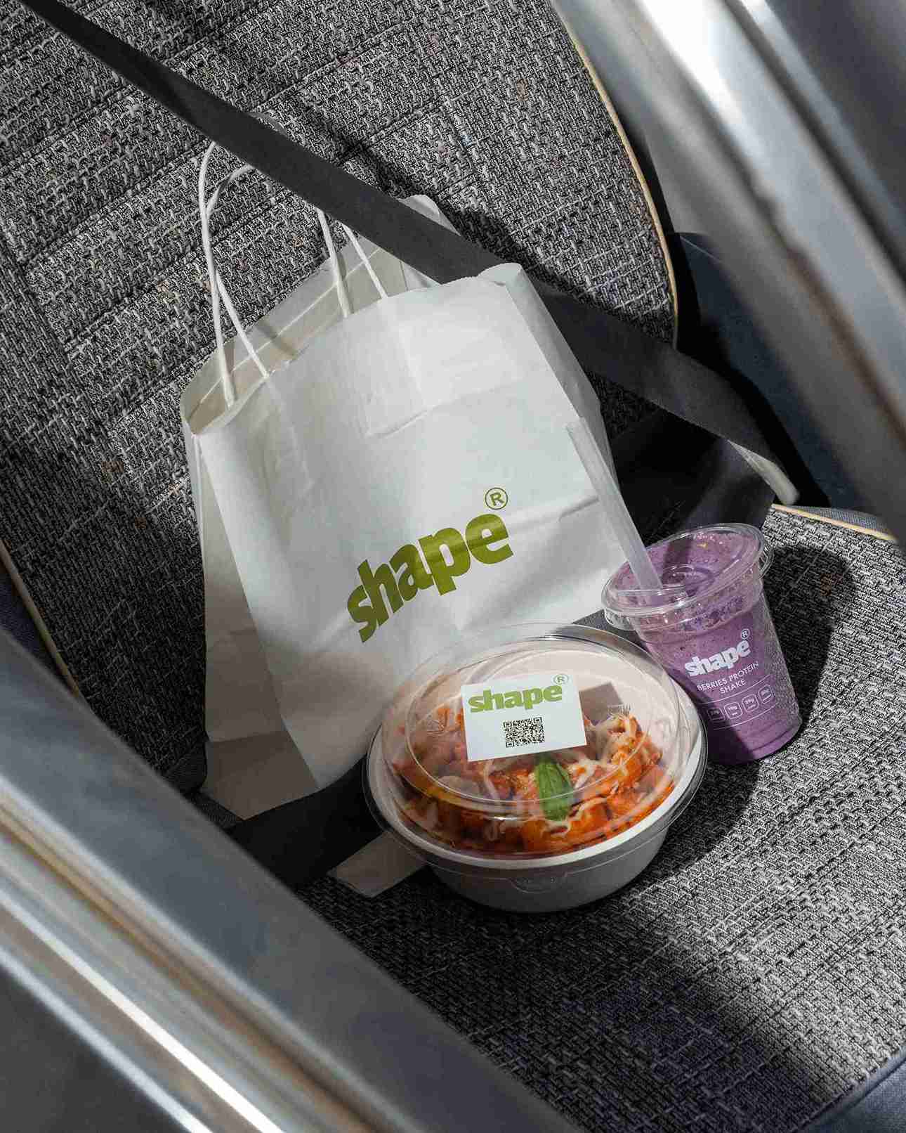 Shape meal box, drink and dessert delivery order